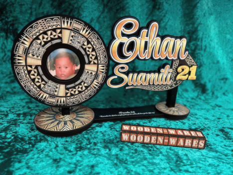 Unique engraved wooden design