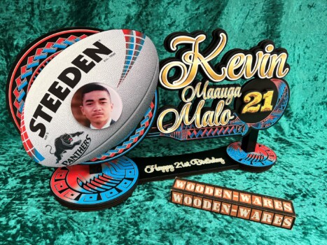 Wooden key with Samoan design